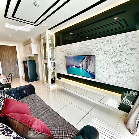 Deamber Bangsare Pattaya Appartement Bang Sare Buitenkant foto